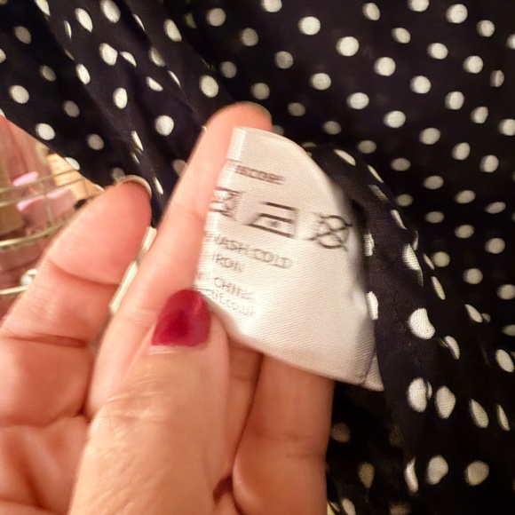 Collectif Vintage London Blouse - Polkadot UK size 12, Medium, US size 8 - Picture 4 of 5